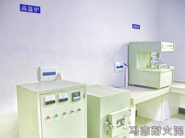 抗折強(qiáng)度檢測室