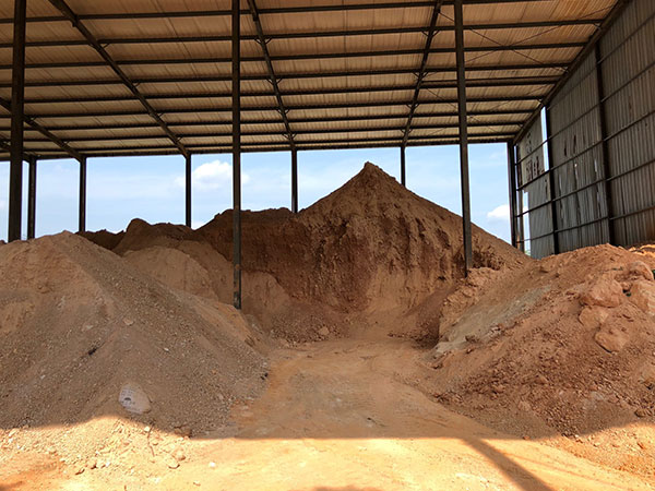 湖南省醴陵市馬戀耐火泥有限公司,湖南硅質(zhì)耐火泥漿銷售,粘土質(zhì)耐火泥漿銷售,熱風(fēng)爐用耐酸噴涂料哪里好 湖南省醴陵市馬戀耐火泥有限公司,湖南硅質(zhì)耐火泥漿銷售,粘土質(zhì)耐火泥漿銷售,熱風(fēng)爐用耐酸噴涂料哪里好